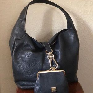 Dooney & Bourke navy leather shoulder bag